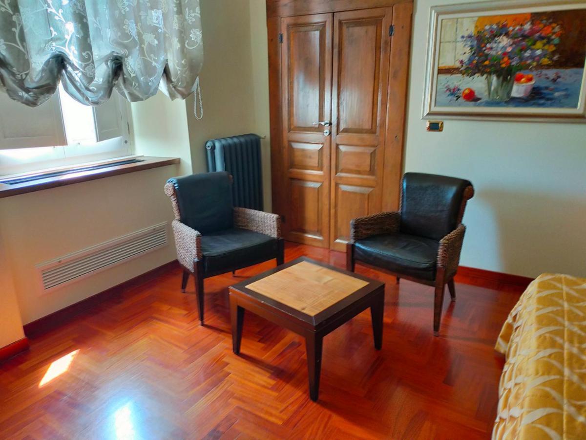 Regis Resort & Wellness Turrivalignani Esterno foto