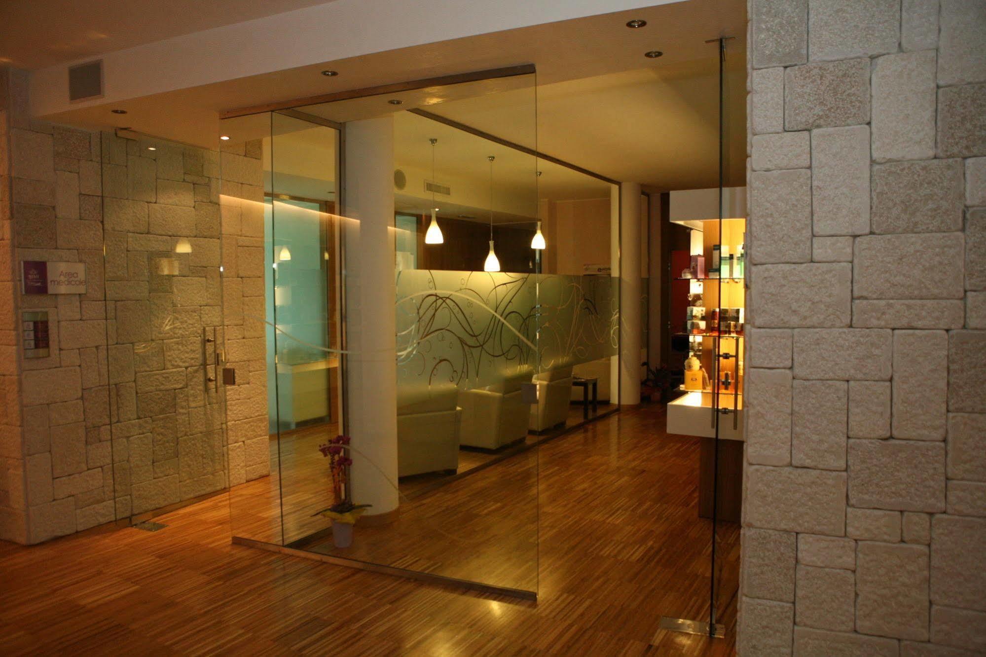 Regis Resort & Wellness Turrivalignani Esterno foto