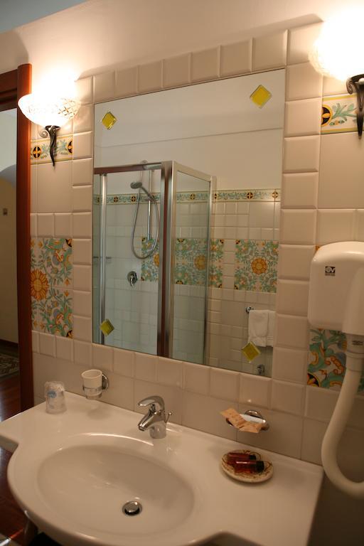 Regis Resort & Wellness Turrivalignani Camera foto
